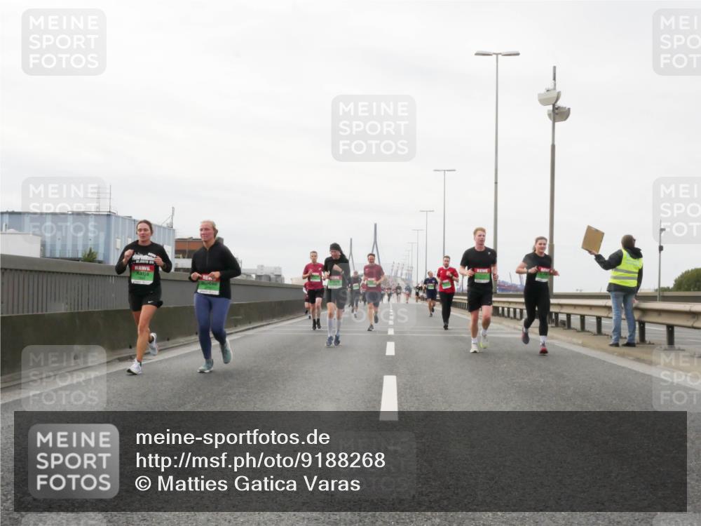 03.10.2025 - Köhlbrandbrückenlauf Matties Gatica Varas http://msf.ph/oto/9188268 03.10.2025 15:53:32 Position 3 10975 meine-sportfotos.de