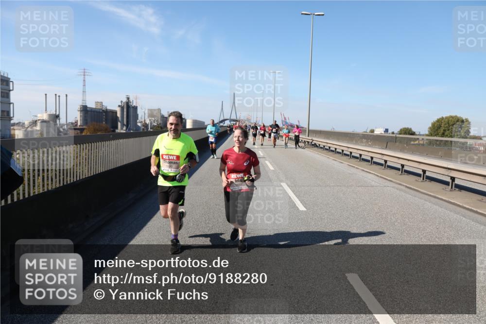 03.10.2025 - Köhlbrandbrückenlauf Yannick Fuchs http://msf.ph/oto/9188280 03.10.2025 12:07:37 Position 3 5120 meine-sportfotos.de