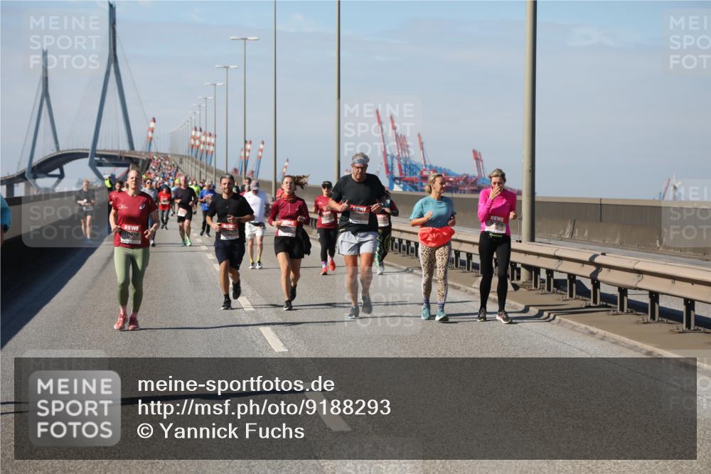 03.10.2025 - Köhlbrandbrückenlauf Yannick Fuchs http://msf.ph/oto/9188293 03.10.2025 12:07:38 Position 3  meine-sportfotos.de