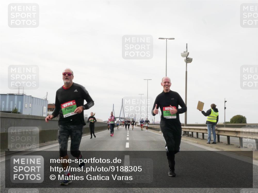 03.10.2025 - Köhlbrandbrückenlauf Matties Gatica Varas http://msf.ph/oto/9188305 03.10.2025 15:53:41 Position 3 7549 meine-sportfotos.de