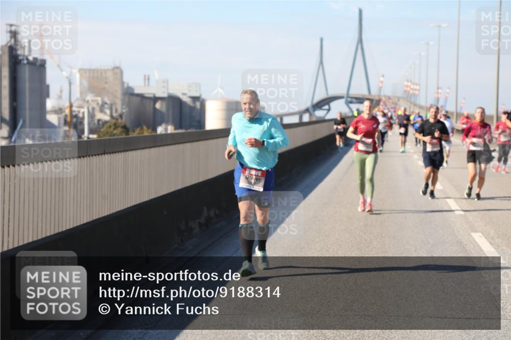 03.10.2025 - Köhlbrandbrückenlauf Yannick Fuchs http://msf.ph/oto/9188314 03.10.2025 12:07:39 Position 3  meine-sportfotos.de