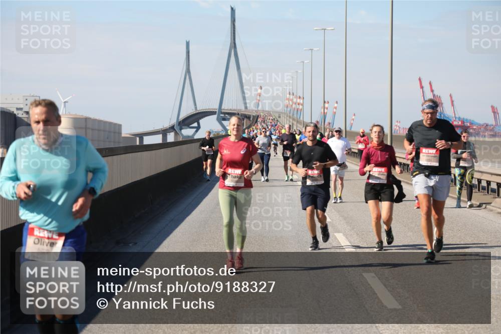 03.10.2025 - Köhlbrandbrückenlauf Yannick Fuchs http://msf.ph/oto/9188327 03.10.2025 12:07:40 Position 3 5151 meine-sportfotos.de