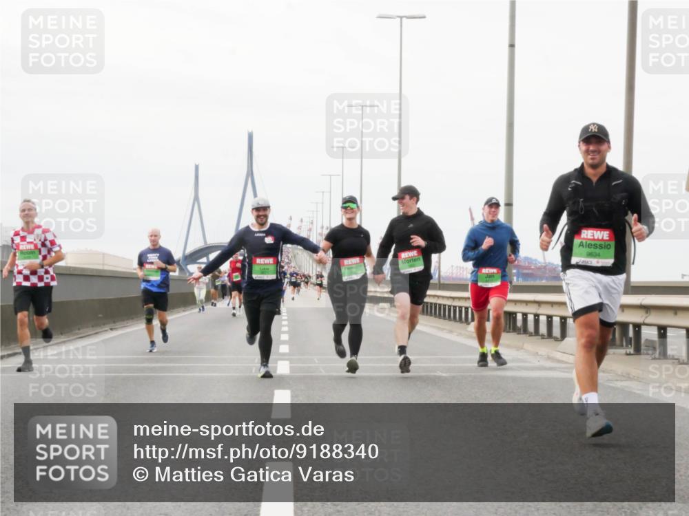 03.10.2025 - Köhlbrandbrückenlauf Matties Gatica Varas http://msf.ph/oto/9188340 03.10.2025 15:53:49 Position 3 9634 meine-sportfotos.de