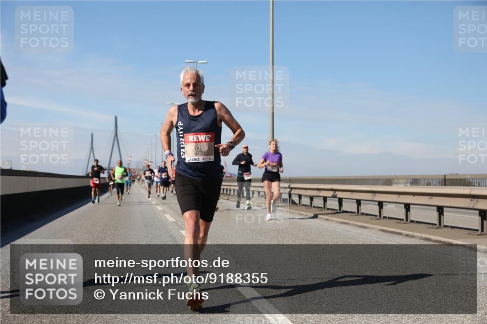 03.10.2025 - Köhlbrandbrückenlauf Yannick Fuchs http://msf.ph/oto/9188355 03.10.2025 11:47:19 Position 3 6770 meine-sportfotos.de
