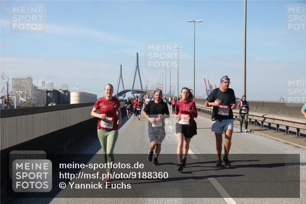 03.10.2025 - Köhlbrandbrückenlauf Yannick Fuchs http://msf.ph/oto/9188360 03.10.2025 12:07:43 Position 3 5030, 499 meine-sportfotos.de
