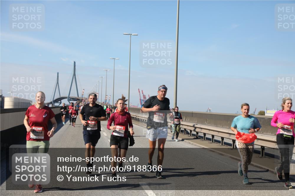 03.10.2025 - Köhlbrandbrückenlauf Yannick Fuchs http://msf.ph/oto/9188366 03.10.2025 12:07:43 Position 3 5030, 5151 meine-sportfotos.de
