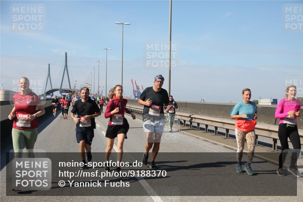03.10.2025 - Köhlbrandbrückenlauf Yannick Fuchs http://msf.ph/oto/9188370 03.10.2025 12:07:43 Position 3 5030, 6499 meine-sportfotos.de