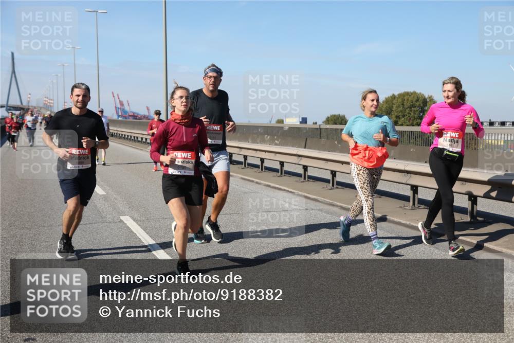03.10.2025 - Köhlbrandbrückenlauf Yannick Fuchs http://msf.ph/oto/9188382 03.10.2025 12:07:44 Position 3 6498, 6499, 5161 meine-sportfotos.de