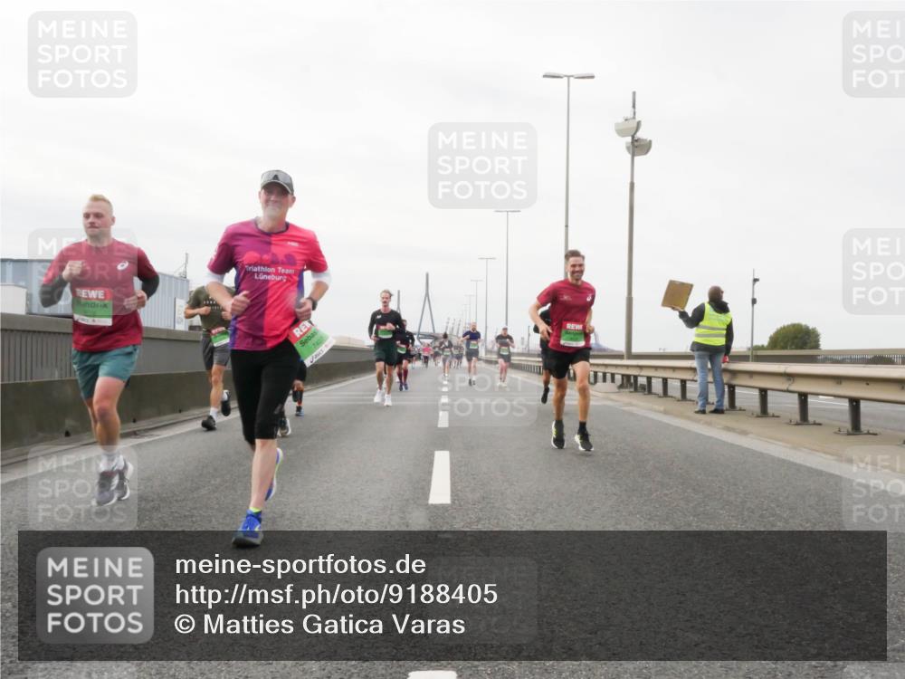 03.10.2025 - Köhlbrandbrückenlauf Matties Gatica Varas http://msf.ph/oto/9188405 03.10.2025 15:54:10 Position 3 7407 meine-sportfotos.de