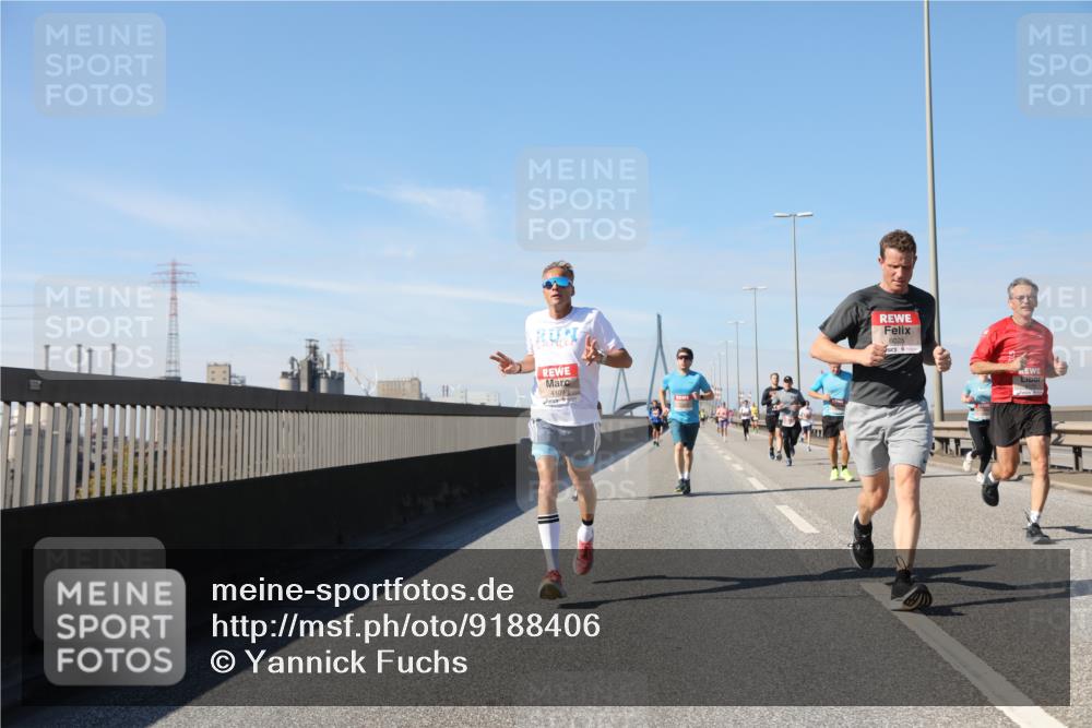 03.10.2025 - Köhlbrandbrückenlauf Yannick Fuchs http://msf.ph/oto/9188406 03.10.2025 11:47:28 Position 3 302, 4109, 6025 meine-sportfotos.de