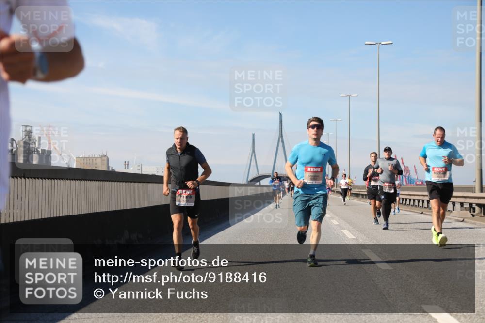03.10.2025 - Köhlbrandbrückenlauf Yannick Fuchs http://msf.ph/oto/9188416 03.10.2025 11:47:29 Position 3  meine-sportfotos.de