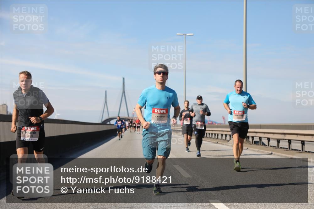 03.10.2025 - Köhlbrandbrückenlauf Yannick Fuchs http://msf.ph/oto/9188421 03.10.2025 11:47:30 Position 3 4349, 6722 meine-sportfotos.de