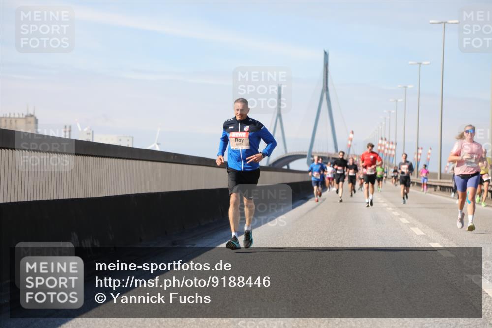 03.10.2025 - Köhlbrandbrückenlauf Yannick Fuchs http://msf.ph/oto/9188446 03.10.2025 11:47:36 Position 3 6470 meine-sportfotos.de