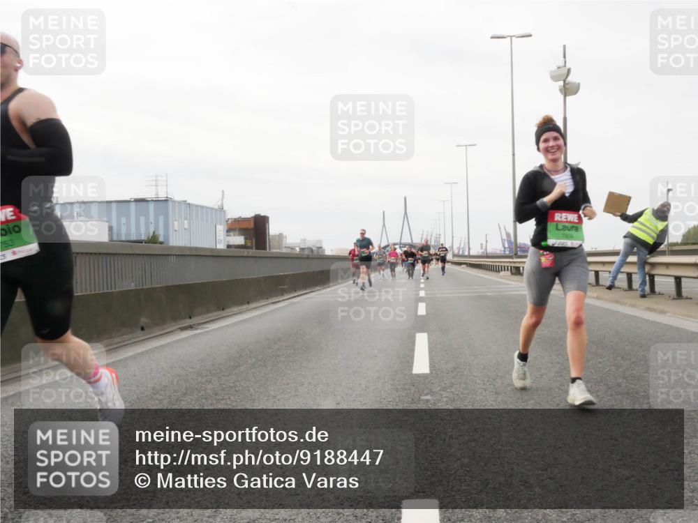 03.10.2025 - Köhlbrandbrückenlauf Matties Gatica Varas http://msf.ph/oto/9188447 03.10.2025 15:54:19 Position 3 753, 7834 meine-sportfotos.de