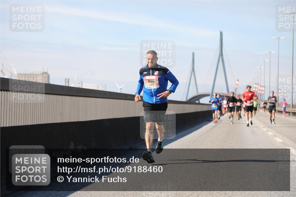 03.10.2025 - Köhlbrandbrückenlauf Yannick Fuchs http://msf.ph/oto/9188460 03.10.2025 11:47:37 Position 3 6470 meine-sportfotos.de