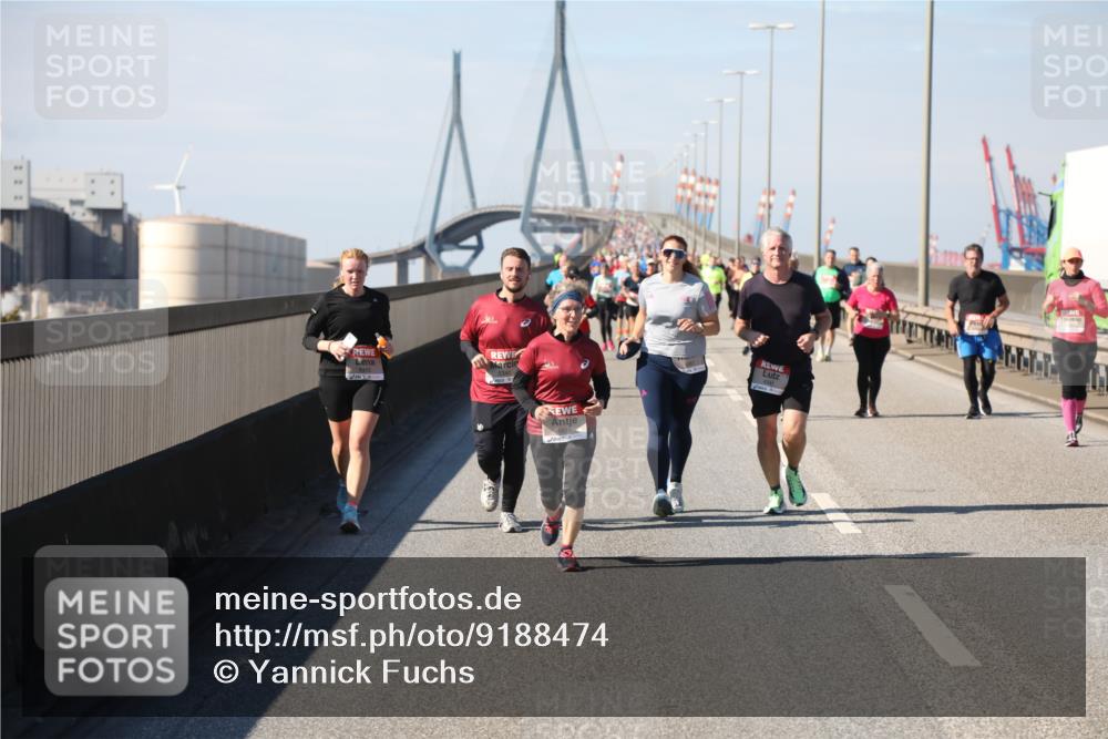 03.10.2025 - Köhlbrandbrückenlauf Yannick Fuchs http://msf.ph/oto/9188474 03.10.2025 12:07:50 Position 3  meine-sportfotos.de