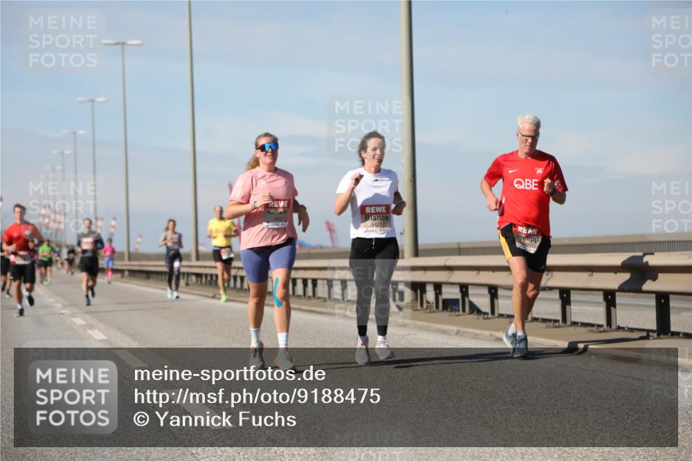 03.10.2025 - Köhlbrandbrückenlauf Yannick Fuchs http://msf.ph/oto/9188475 03.10.2025 11:47:39 Position 3 4297, 4422 meine-sportfotos.de