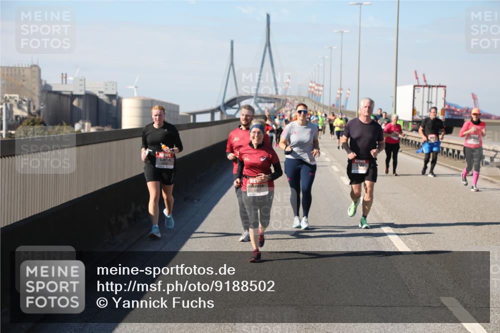 03.10.2025 - Köhlbrandbrückenlauf Yannick Fuchs http://msf.ph/oto/9188502 03.10.2025 12:07:52 Position 3  meine-sportfotos.de