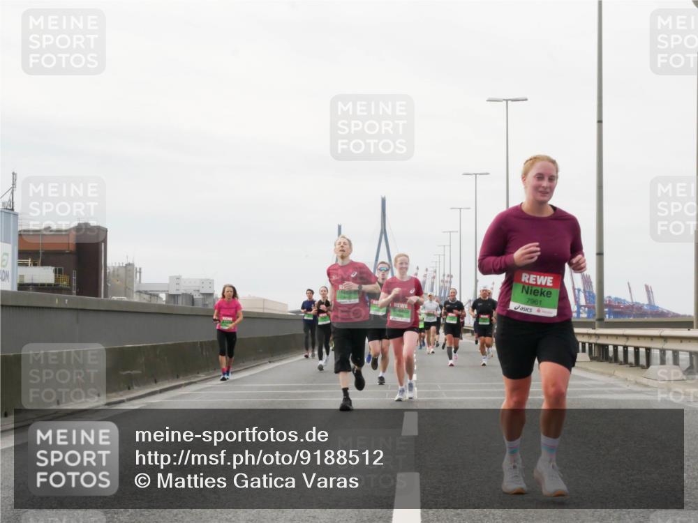 03.10.2025 - Köhlbrandbrückenlauf Matties Gatica Varas http://msf.ph/oto/9188512 03.10.2025 15:54:33 Position 3 7961 meine-sportfotos.de