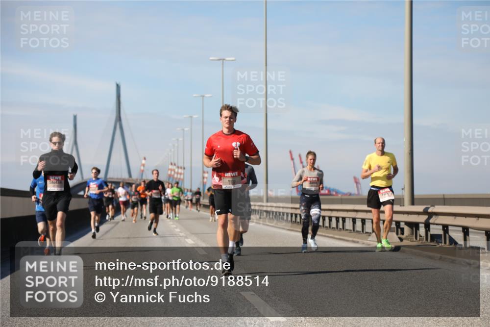 03.10.2025 - Köhlbrandbrückenlauf Yannick Fuchs http://msf.ph/oto/9188514 03.10.2025 11:47:44 Position 3  meine-sportfotos.de