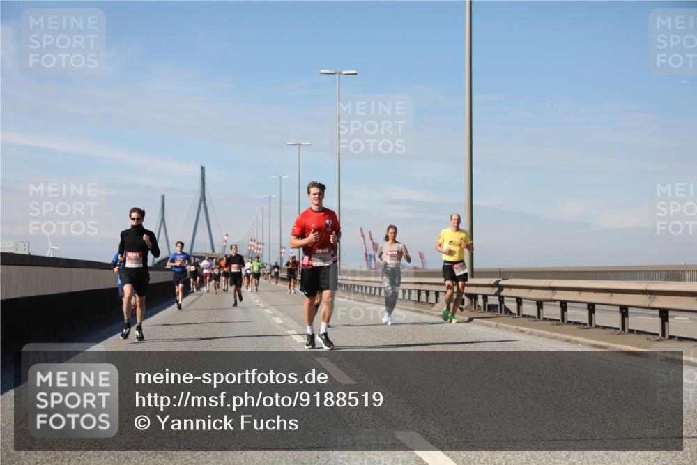 03.10.2025 - Köhlbrandbrückenlauf Yannick Fuchs http://msf.ph/oto/9188519 03.10.2025 11:47:45 Position 3  meine-sportfotos.de