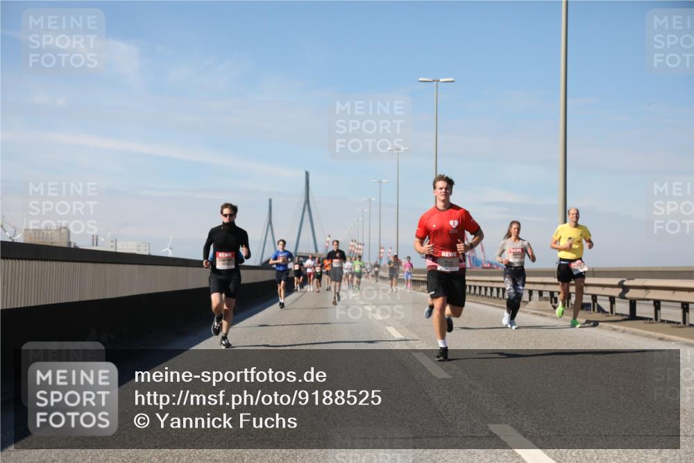 03.10.2025 - Köhlbrandbrückenlauf Yannick Fuchs http://msf.ph/oto/9188525 03.10.2025 11:47:45 Position 3  meine-sportfotos.de