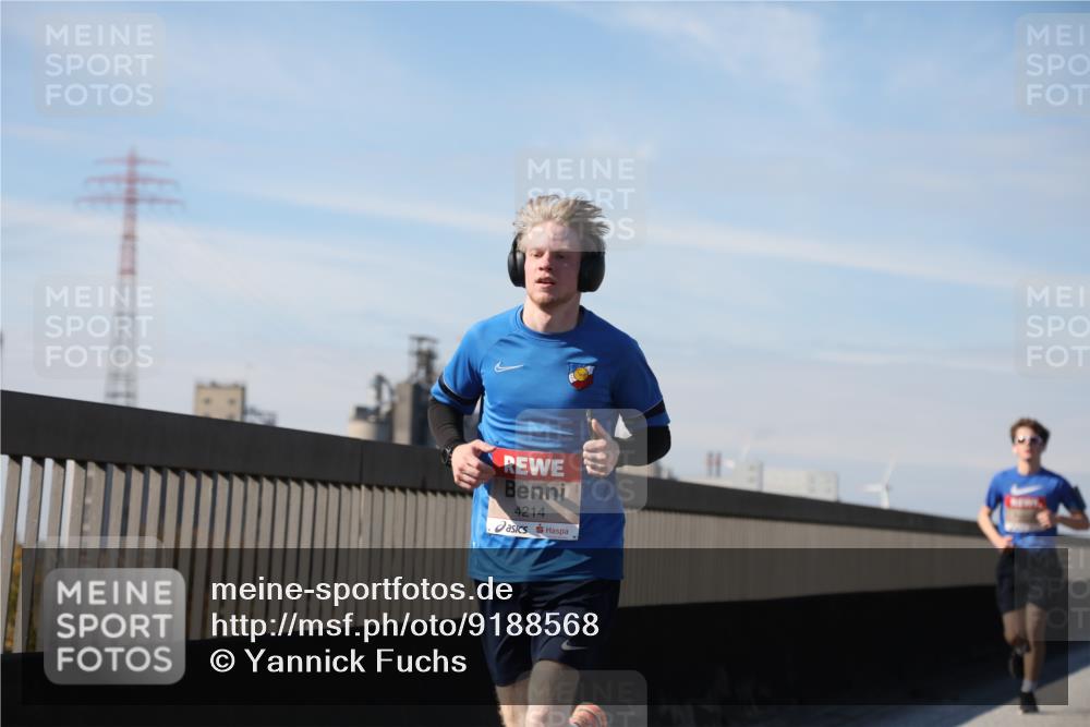 03.10.2025 - Köhlbrandbrückenlauf Yannick Fuchs http://msf.ph/oto/9188568 03.10.2025 11:47:49 Position 3 4214 meine-sportfotos.de