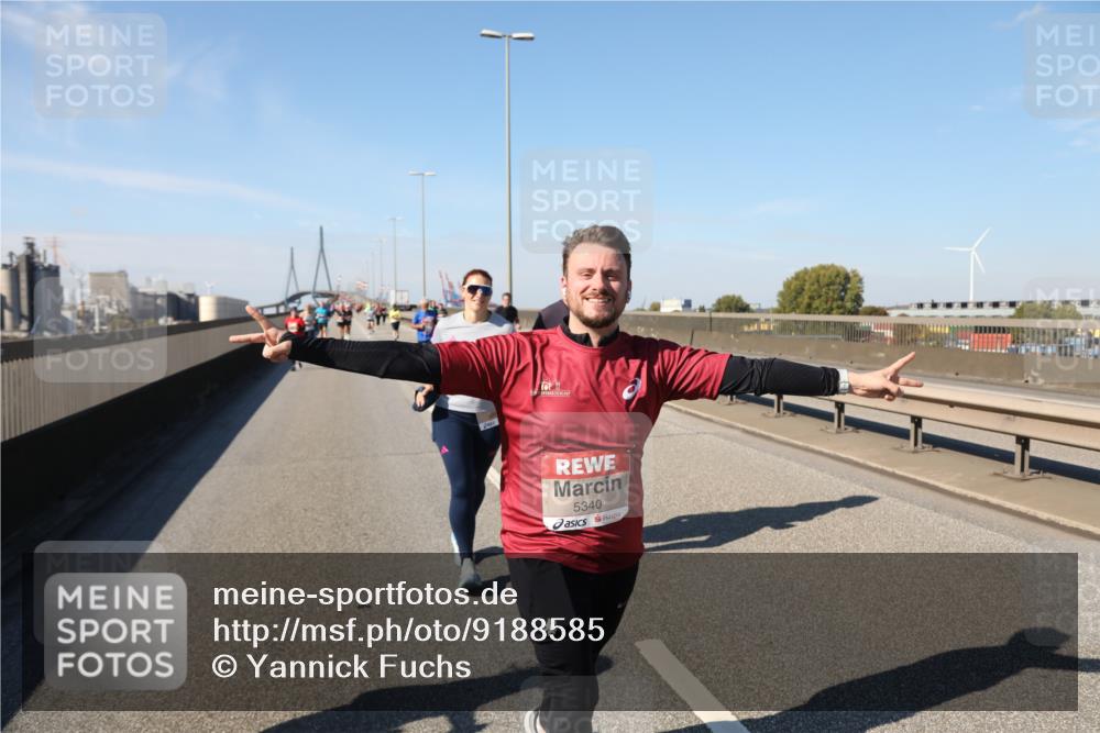 03.10.2025 - Köhlbrandbrückenlauf Yannick Fuchs http://msf.ph/oto/9188585 03.10.2025 12:07:56 Position 3 5340 meine-sportfotos.de
