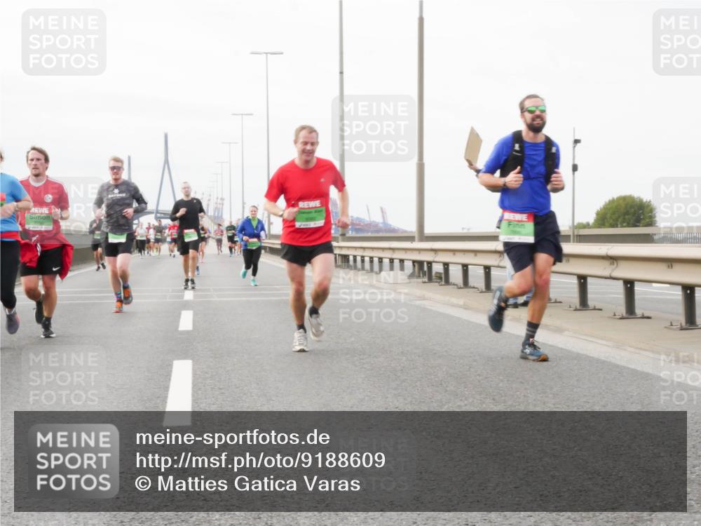 03.10.2025 - Köhlbrandbrückenlauf Matties Gatica Varas http://msf.ph/oto/9188609 03.10.2025 15:54:55 Position 3  meine-sportfotos.de