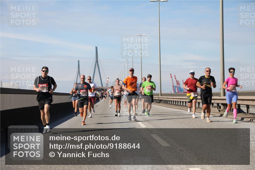 03.10.2025 - Köhlbrandbrückenlauf Yannick Fuchs http://msf.ph/oto/9188644 03.10.2025 11:47:55 Position 3  meine-sportfotos.de