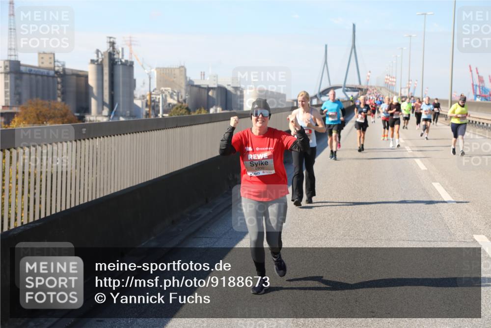 03.10.2025 - Köhlbrandbrückenlauf Yannick Fuchs http://msf.ph/oto/9188673 03.10.2025 12:08:03 Position 3 4800 meine-sportfotos.de