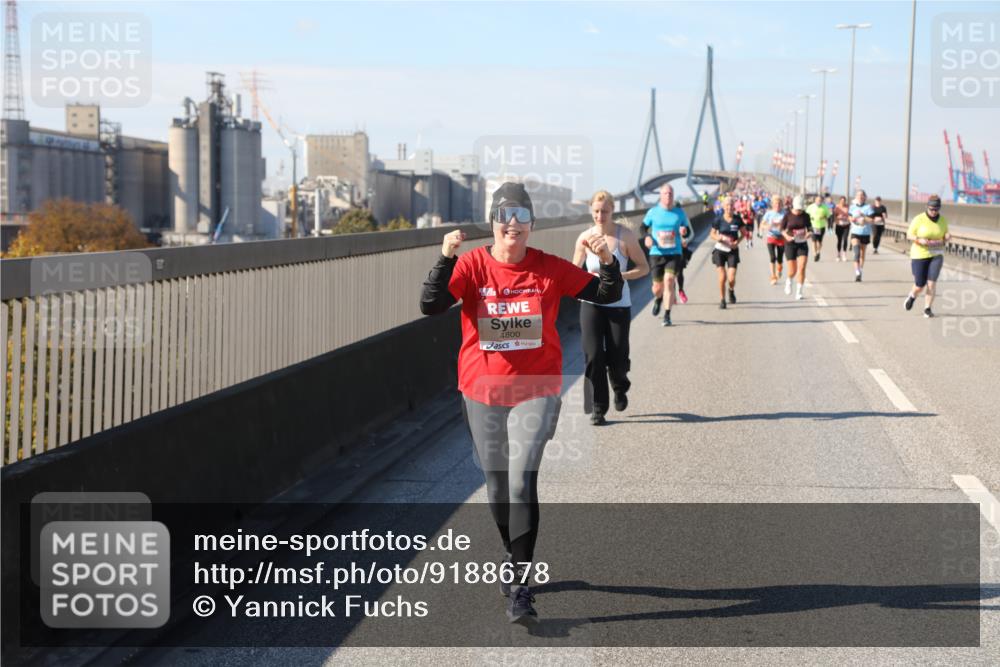 03.10.2025 - Köhlbrandbrückenlauf Yannick Fuchs http://msf.ph/oto/9188678 03.10.2025 12:08:03 Position 3 4800 meine-sportfotos.de