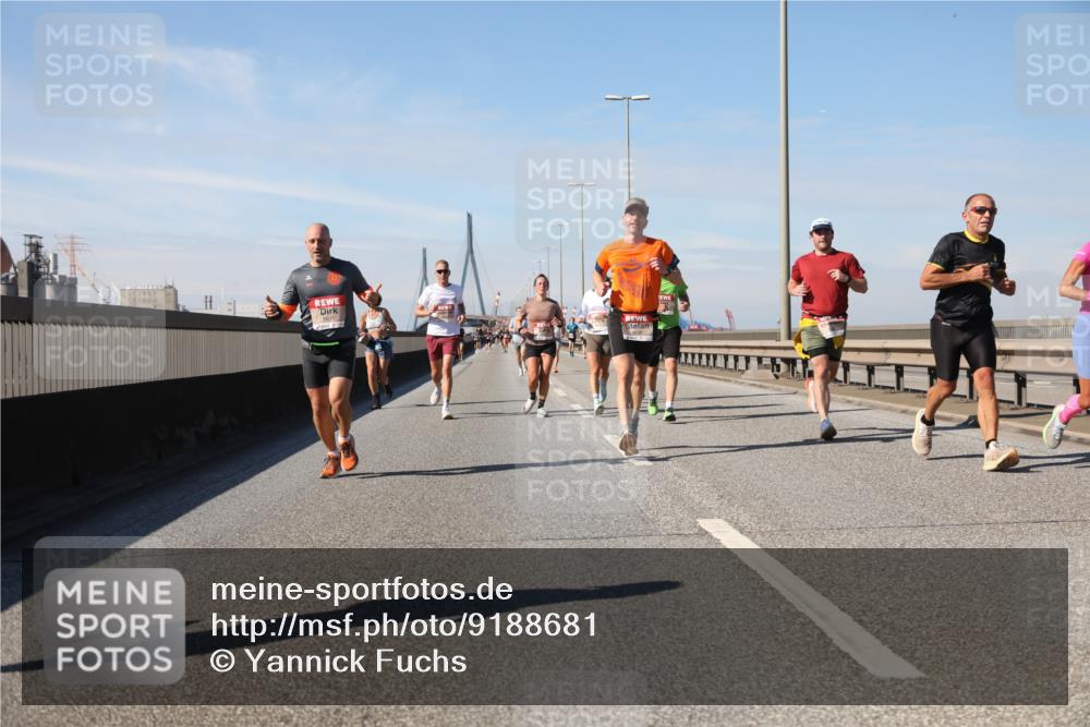 03.10.2025 - Köhlbrandbrückenlauf Yannick Fuchs http://msf.ph/oto/9188681 03.10.2025 11:47:58 Position 3  meine-sportfotos.de