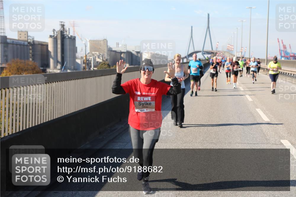 03.10.2025 - Köhlbrandbrückenlauf Yannick Fuchs http://msf.ph/oto/9188682 03.10.2025 12:08:03 Position 3 4800 meine-sportfotos.de