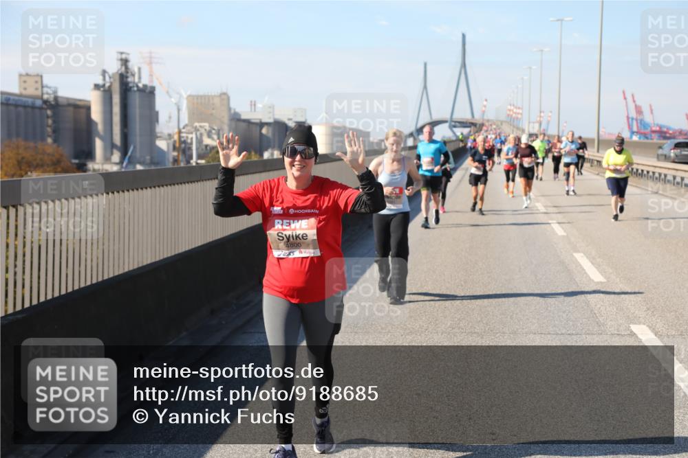 03.10.2025 - Köhlbrandbrückenlauf Yannick Fuchs http://msf.ph/oto/9188685 03.10.2025 12:08:03 Position 3 4800 meine-sportfotos.de