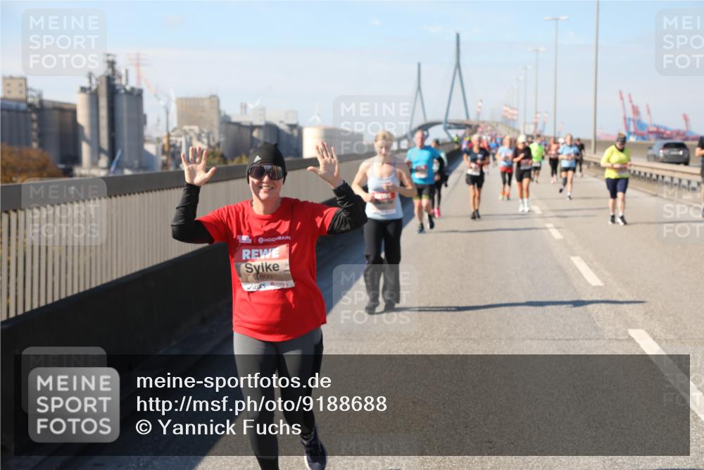 03.10.2025 - Köhlbrandbrückenlauf Yannick Fuchs http://msf.ph/oto/9188688 03.10.2025 12:08:03 Position 3 4800 meine-sportfotos.de