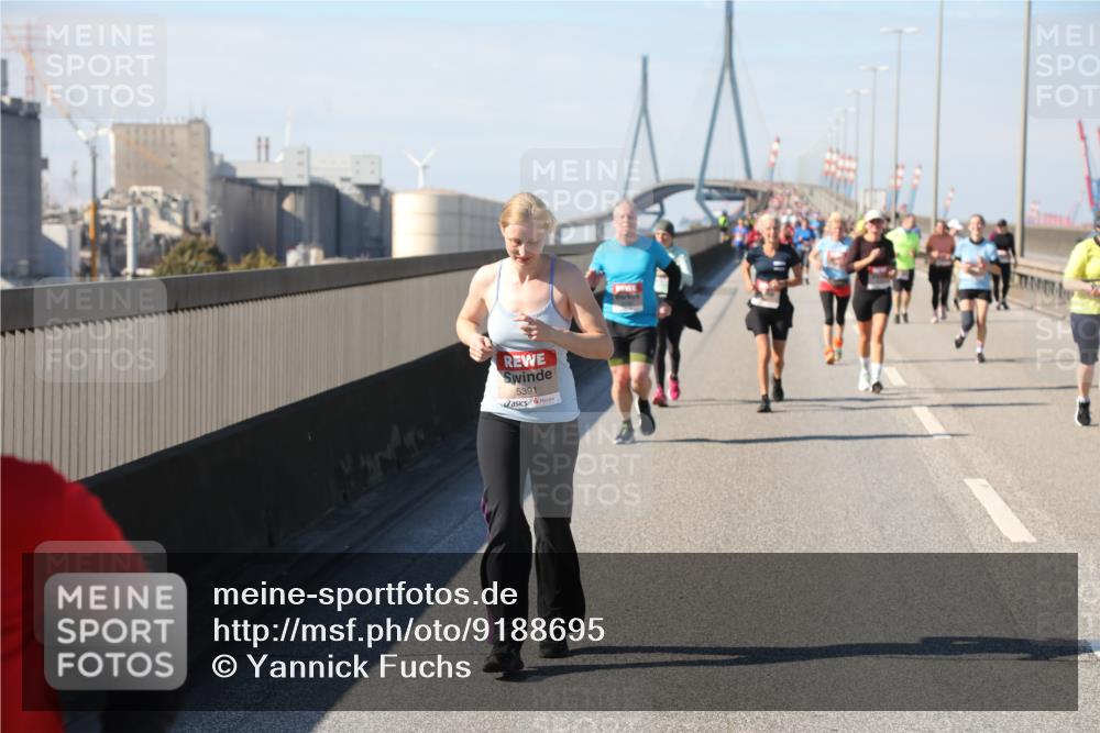 03.10.2025 - Köhlbrandbrückenlauf Yannick Fuchs http://msf.ph/oto/9188695 03.10.2025 12:08:04 Position 3 5391 meine-sportfotos.de
