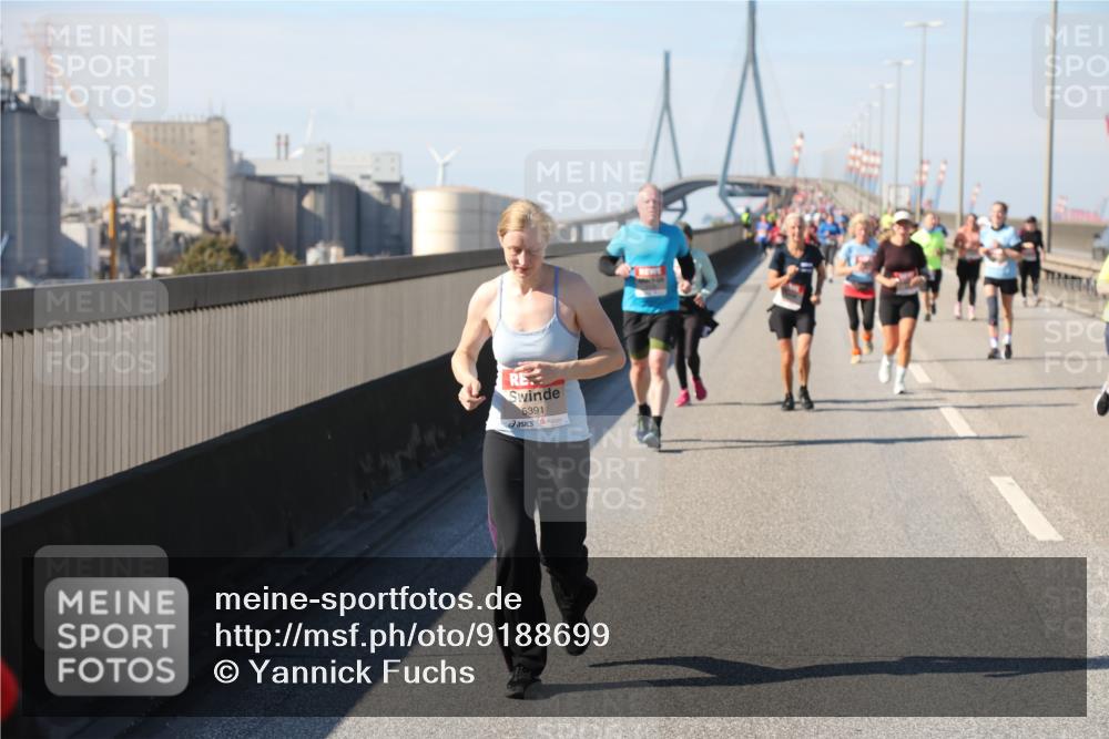 03.10.2025 - Köhlbrandbrückenlauf Yannick Fuchs http://msf.ph/oto/9188699 03.10.2025 12:08:04 Position 3 5391 meine-sportfotos.de