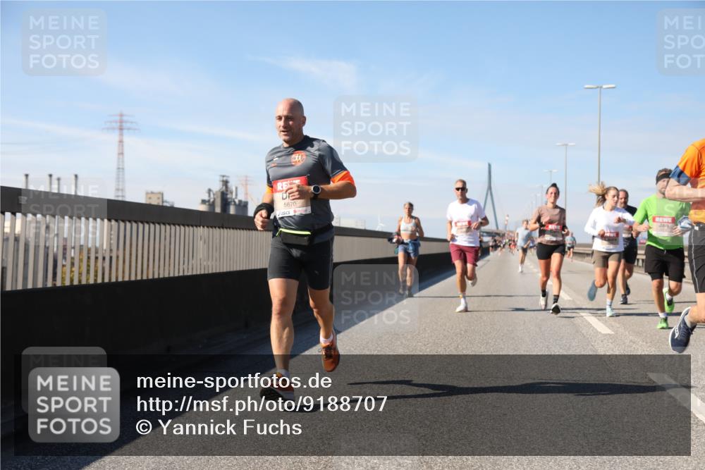 03.10.2025 - Köhlbrandbrückenlauf Yannick Fuchs http://msf.ph/oto/9188707 03.10.2025 11:47:59 Position 3 5670 meine-sportfotos.de