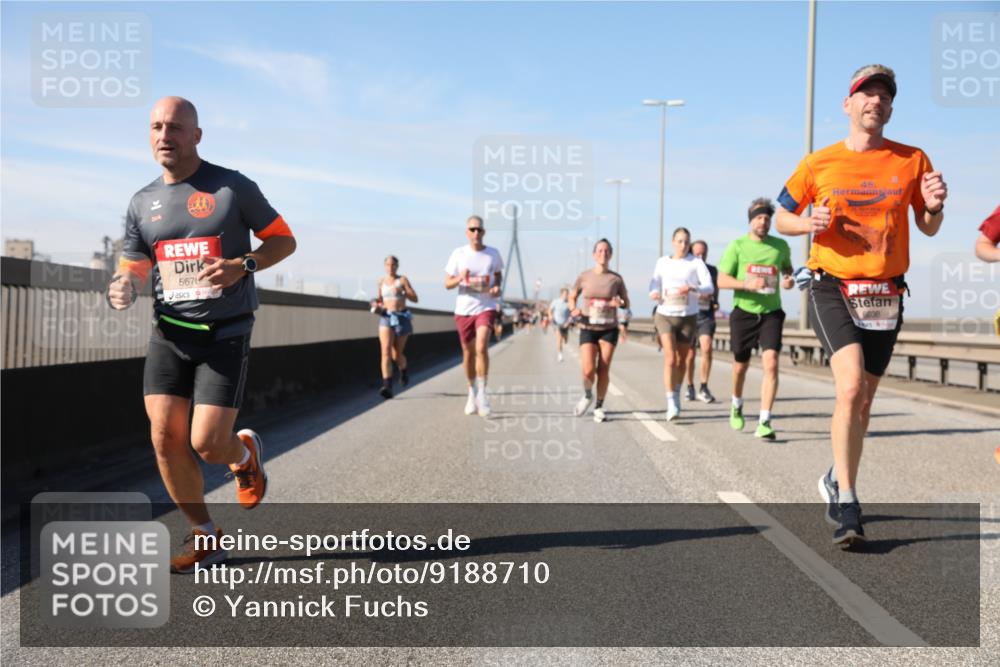 03.10.2025 - Köhlbrandbrückenlauf Yannick Fuchs http://msf.ph/oto/9188710 03.10.2025 11:47:59 Position 3 45, 5676 meine-sportfotos.de
