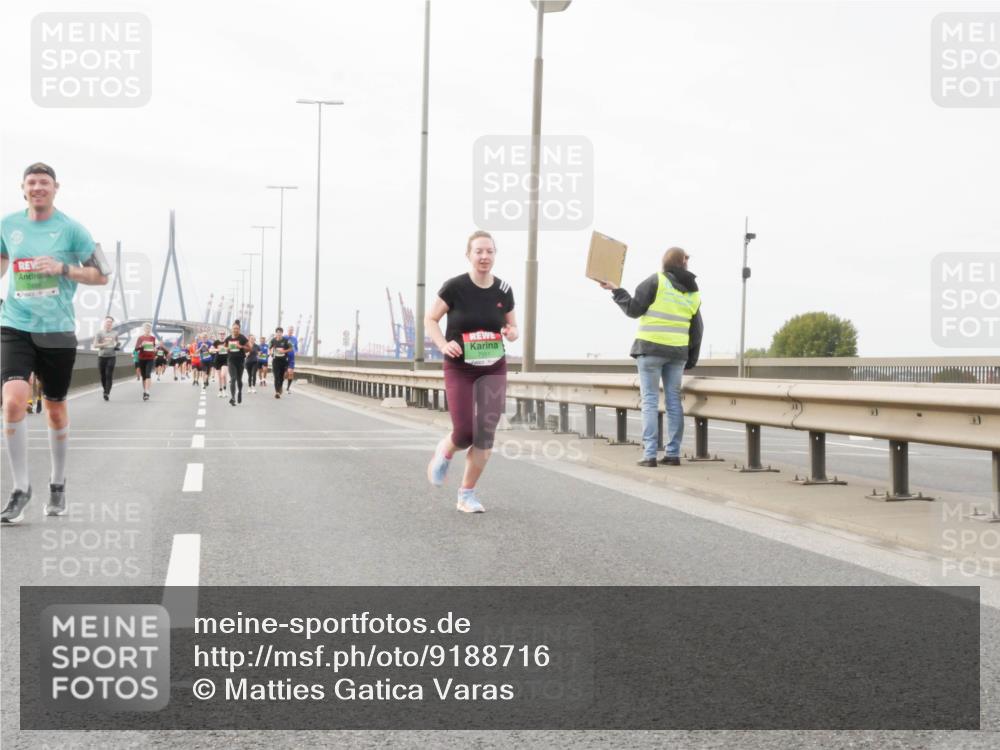 03.10.2025 - Köhlbrandbrückenlauf Matties Gatica Varas http://msf.ph/oto/9188716 03.10.2025 15:55:19 Position 3  meine-sportfotos.de