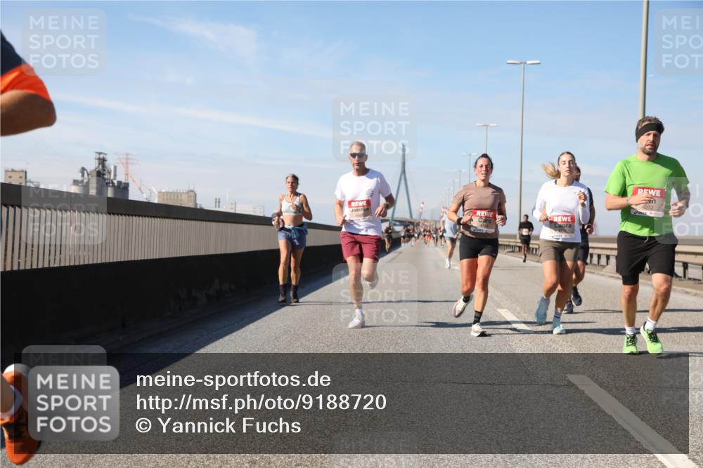 03.10.2025 - Köhlbrandbrückenlauf Yannick Fuchs http://msf.ph/oto/9188720 03.10.2025 11:48:00 Position 3 4272 meine-sportfotos.de