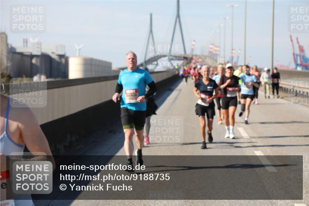 03.10.2025 - Köhlbrandbrückenlauf Yannick Fuchs http://msf.ph/oto/9188735 03.10.2025 12:08:06 Position 3  meine-sportfotos.de