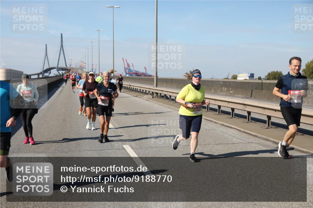 03.10.2025 - Köhlbrandbrückenlauf Yannick Fuchs http://msf.ph/oto/9188770 03.10.2025 12:08:09 Position 3 5601 meine-sportfotos.de