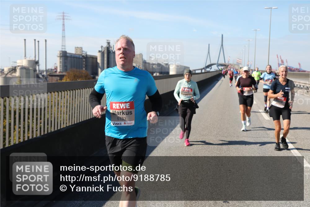 03.10.2025 - Köhlbrandbrückenlauf Yannick Fuchs http://msf.ph/oto/9188785 03.10.2025 12:08:10 Position 3 5133, 5155 meine-sportfotos.de