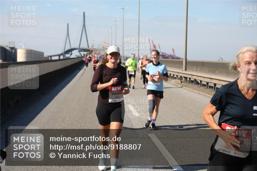03.10.2025 - Köhlbrandbrückenlauf Yannick Fuchs http://msf.ph/oto/9188807 03.10.2025 12:08:12 Position 3 6452 meine-sportfotos.de