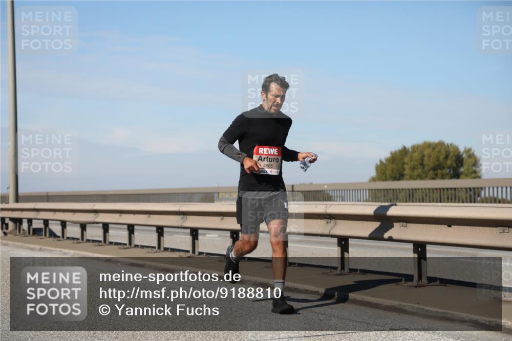 03.10.2025 - Köhlbrandbrückenlauf Yannick Fuchs http://msf.ph/oto/9188810 03.10.2025 11:48:08 Position 3 4665 meine-sportfotos.de