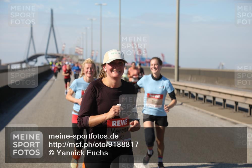 03.10.2025 - Köhlbrandbrückenlauf Yannick Fuchs http://msf.ph/oto/9188817 03.10.2025 12:08:12 Position 3 6452 meine-sportfotos.de