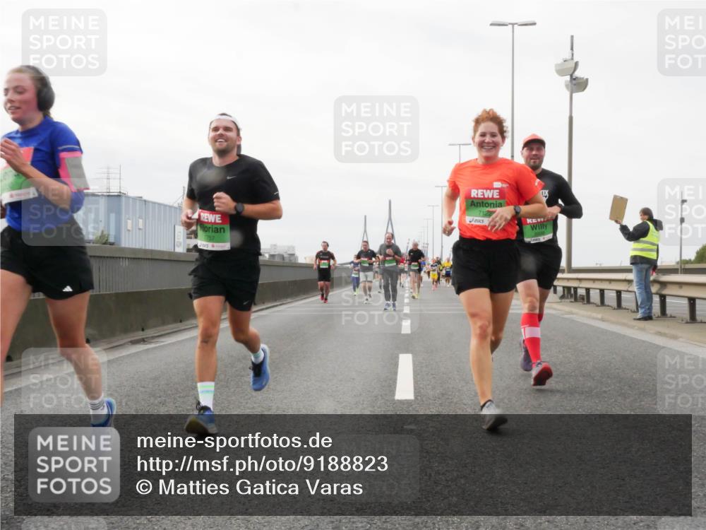 03.10.2025 - Köhlbrandbrückenlauf Matties Gatica Varas http://msf.ph/oto/9188823 03.10.2025 15:55:47 Position 3 7757, 7122 meine-sportfotos.de