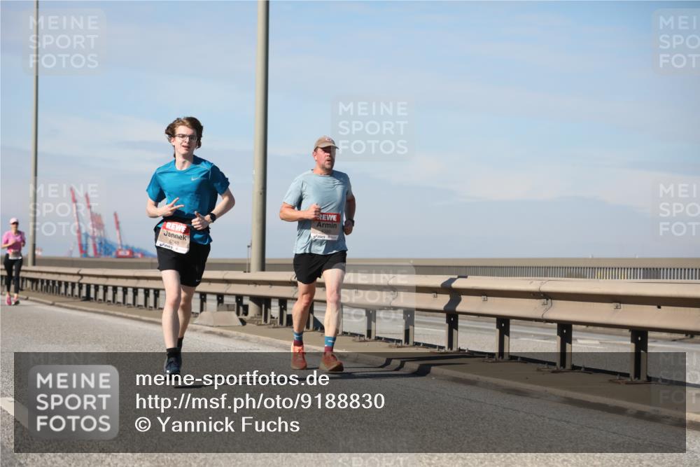 03.10.2025 - Köhlbrandbrückenlauf Yannick Fuchs http://msf.ph/oto/9188830 03.10.2025 11:48:11 Position 3 5048 meine-sportfotos.de